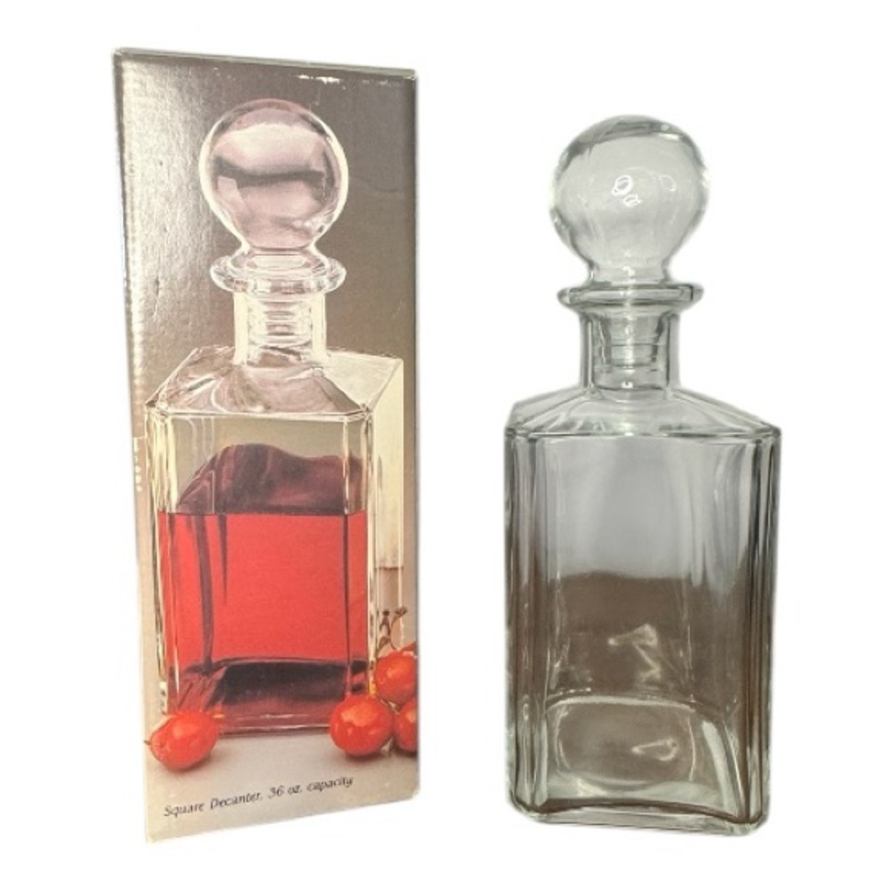 Vintage Whiskey Liquor Decanter w/ Stopper | Original Box
